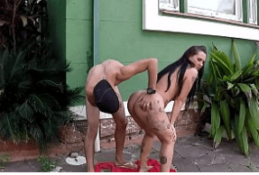 Fazendo sexo ao ar livre